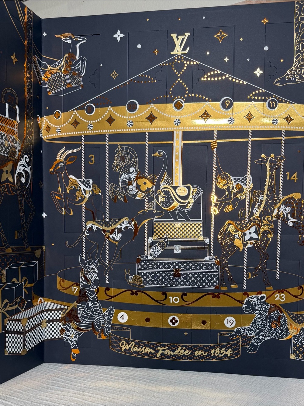 LOUIS VUITTON HOLIDAY ADVENT CALENDAR 2024